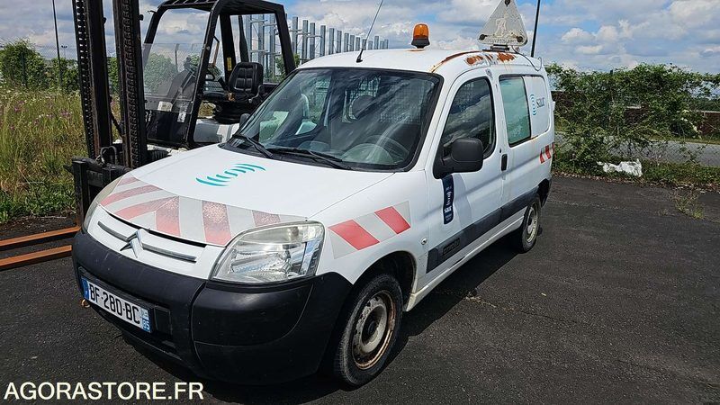 2010 Citroen BERLINGO-47643599