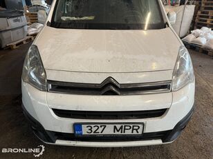 Citroen Berlingo szem&eacute;lyaut&oacute;b&oacute;l &aacute;talak&iacute;tott kisteheraut&oacute;