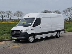 Mercedes-Benz ESPRINTER 320 204 pk 81 Kwh lichte bestelwagen