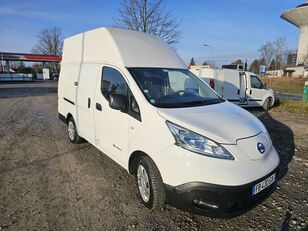 dodávkový minivan Nissan NV200