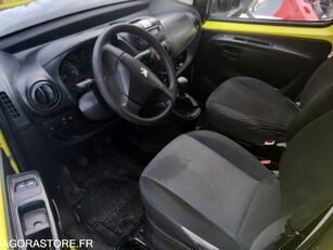 سيارة نقل بضائع صغيرة Peugeot BIPPER