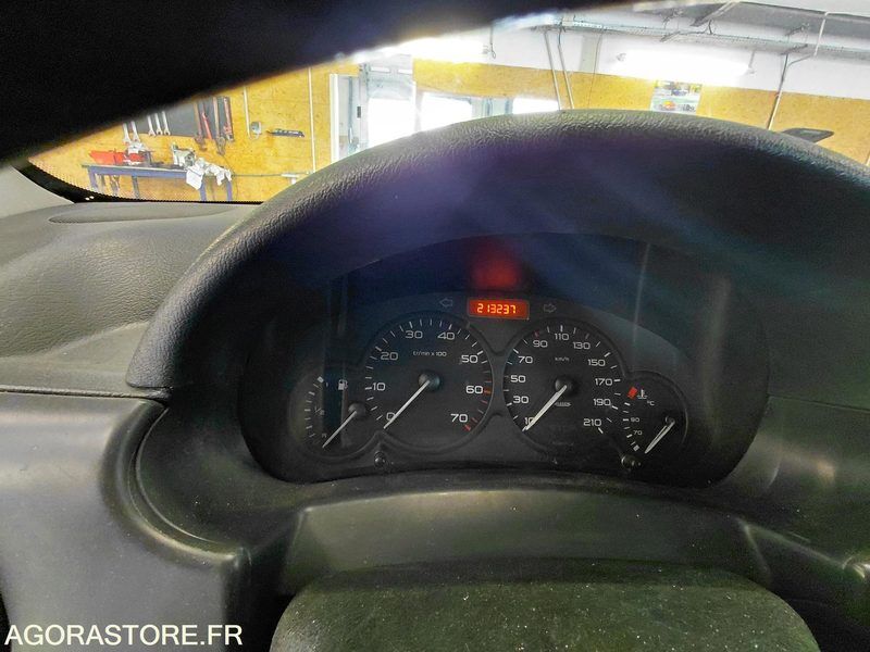 2007 Peugeot PARTNER-47072875
