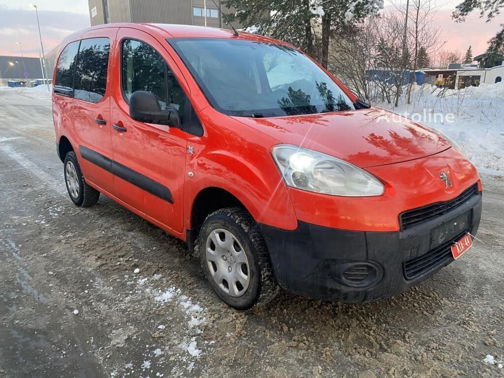 Peugeot Partner car-derived van - Autoline