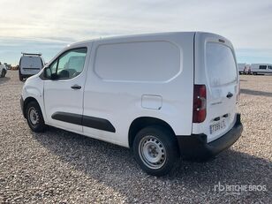 furg&atilde;o compacto Peugeot Partner
