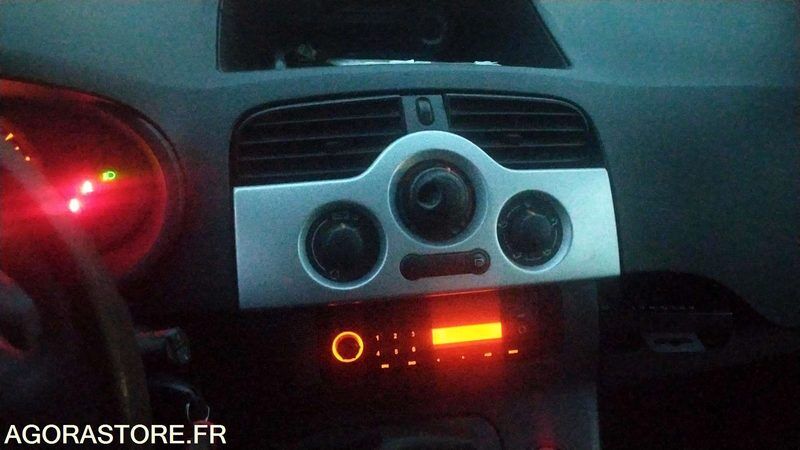 2012 رينو Kangoo-44834895