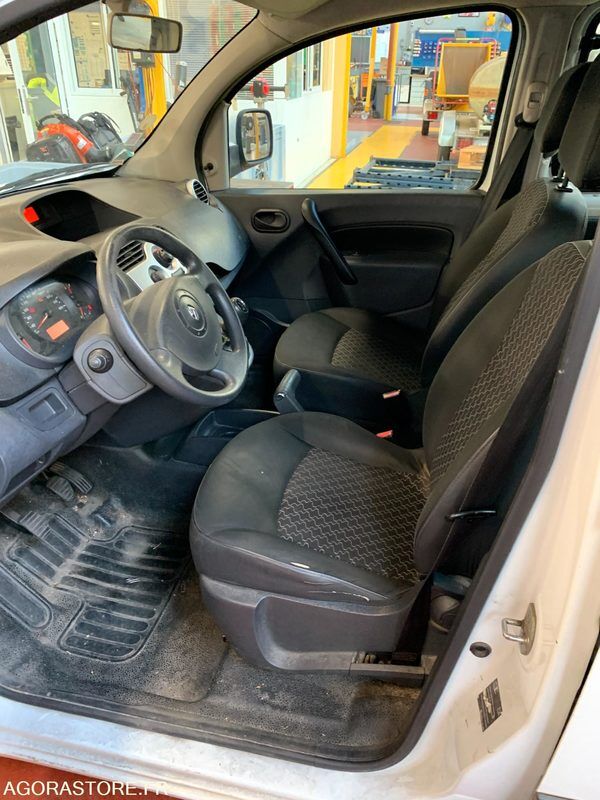 2012 Renault Kangoo-46985505