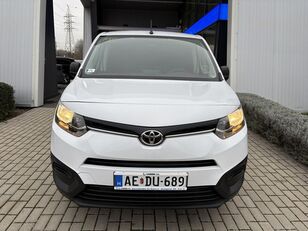 Toyota PROACE City 1.5 D Active szem&eacute;lyaut&oacute;b&oacute;l &aacute;talak&iacute;tott kisteheraut&oacute;