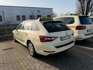 carro &Scaron;koda 3T - Superb 2.0 TDi