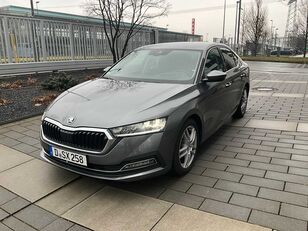 &Scaron;koda IV Octavia "Style" Limousine car