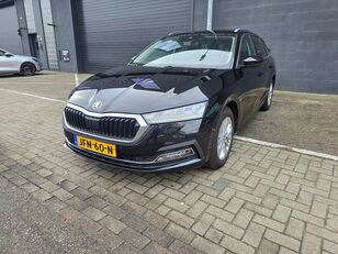 автомобиль &Scaron;koda OCTAVIA Combi 1.0 Benzine