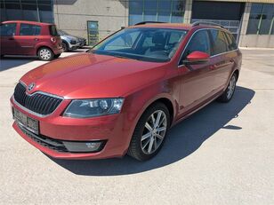 &Scaron;koda OCTAVIA KOMBI 2.0 BJ automobil