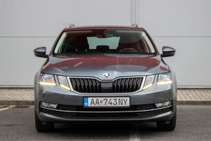 &Scaron;koda Octavia Combi 2.0 TDI Style DSG bil