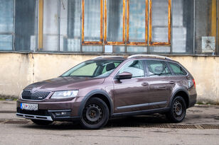 &Scaron;koda Octavia Combi SCOUT 2.0 TDI DSG 4&times;4 / AJ NA SPL&Aacute;TKY / PROTI&Uacute;ČET  Auto
