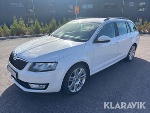 &Scaron;koda Octavia kombi car