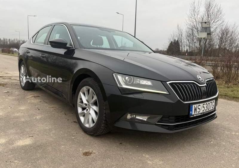 Škoda SUPERB  DSG car - Autoline