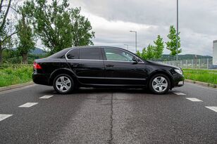 &Scaron;koda SuperB 2.0 TDI CR DPF  Ambition  DSG car