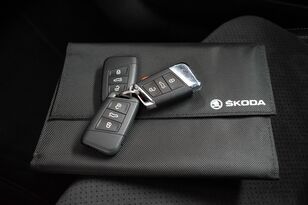 Automobil Škoda Superb TDI 140 SPORTLINE*4x4*ČR 1.MAJ de vânzare - Imagine 38 | Autoline RO Automobil Škoda Superb TDI 140 SPORTLINE*4x4*ČR 1.MAJ | Imagine 38 - Autoline