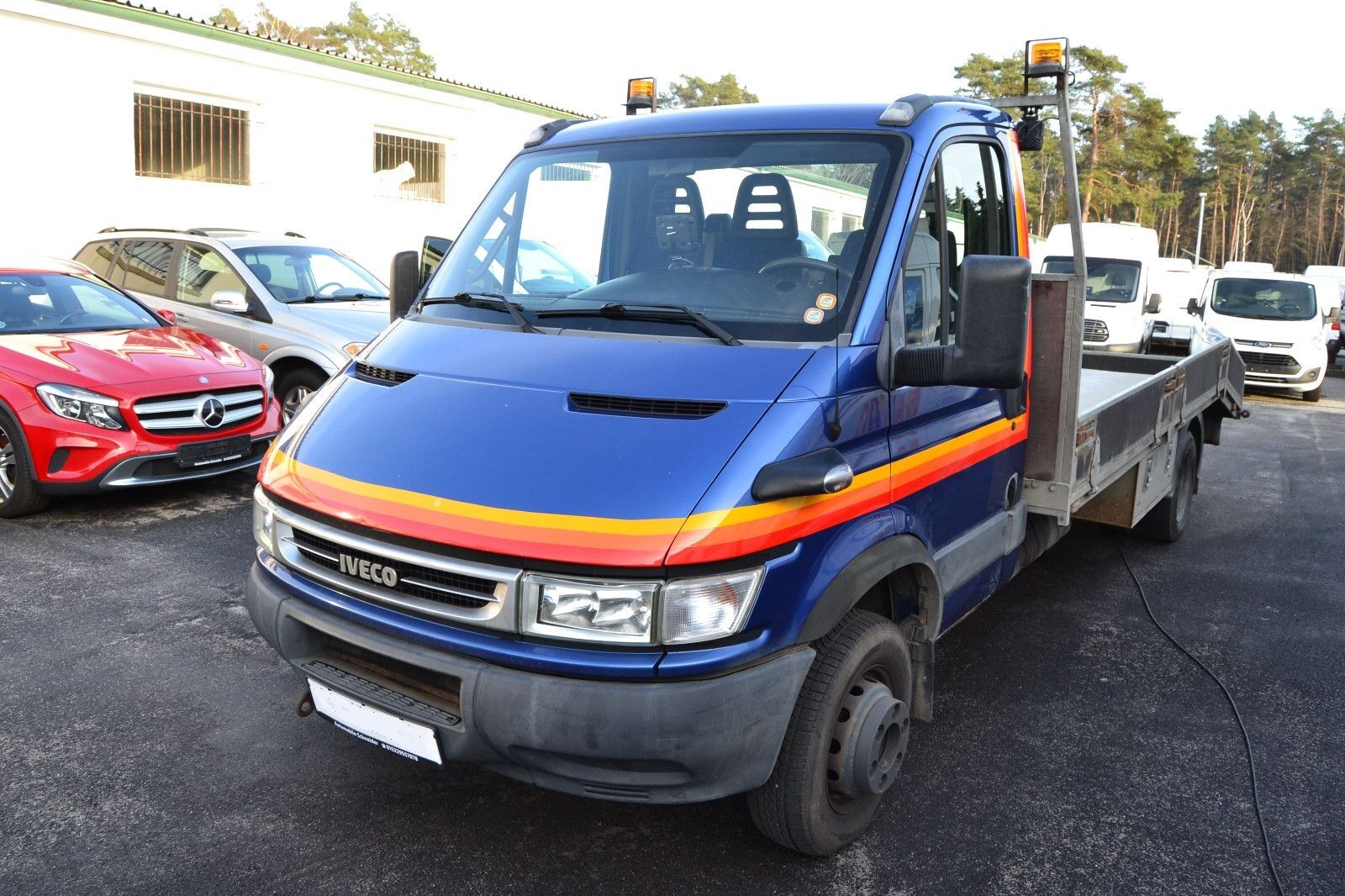 شاحنة نقل السيارات IVECO Daily 17C65