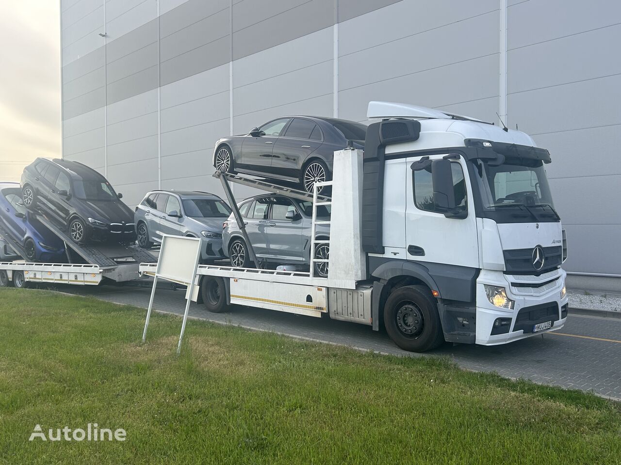 camion porte-voitures Mercedes-Benz + remorque porte-voitures