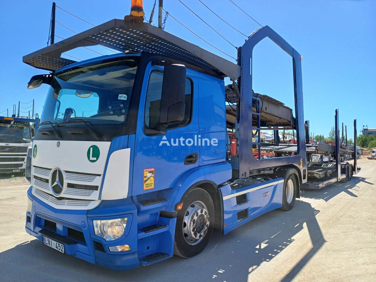 Mercedes-Benz camión portacoches + remolque portacoches