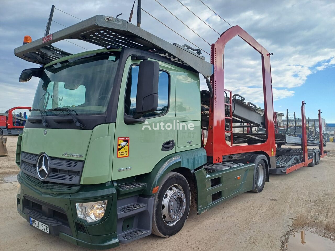 camion porte-voitures Mercedes-Benz + remorque porte-voitures