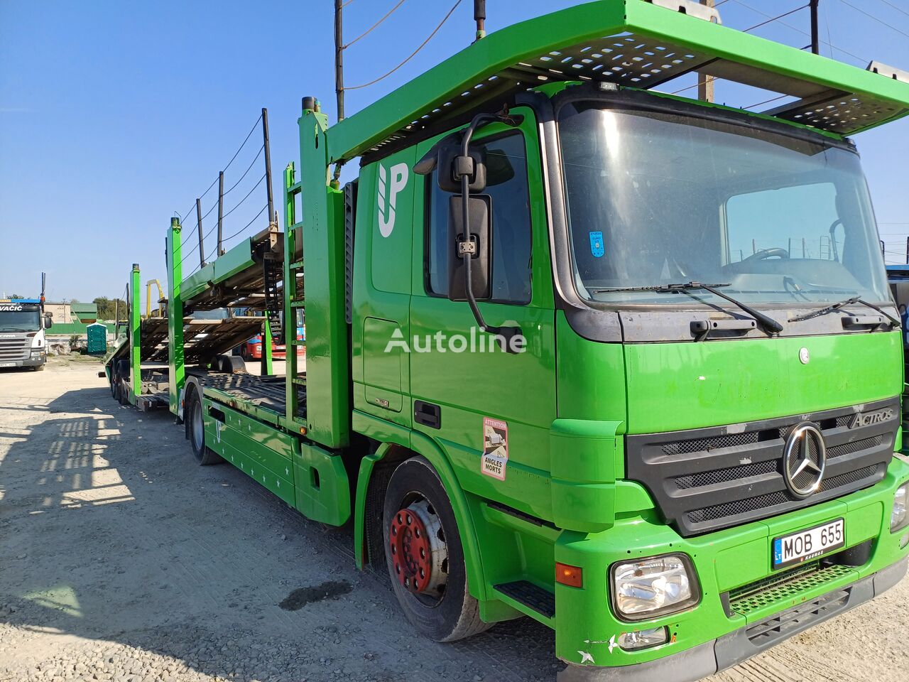 Mercedes-Benz Actros car transporter