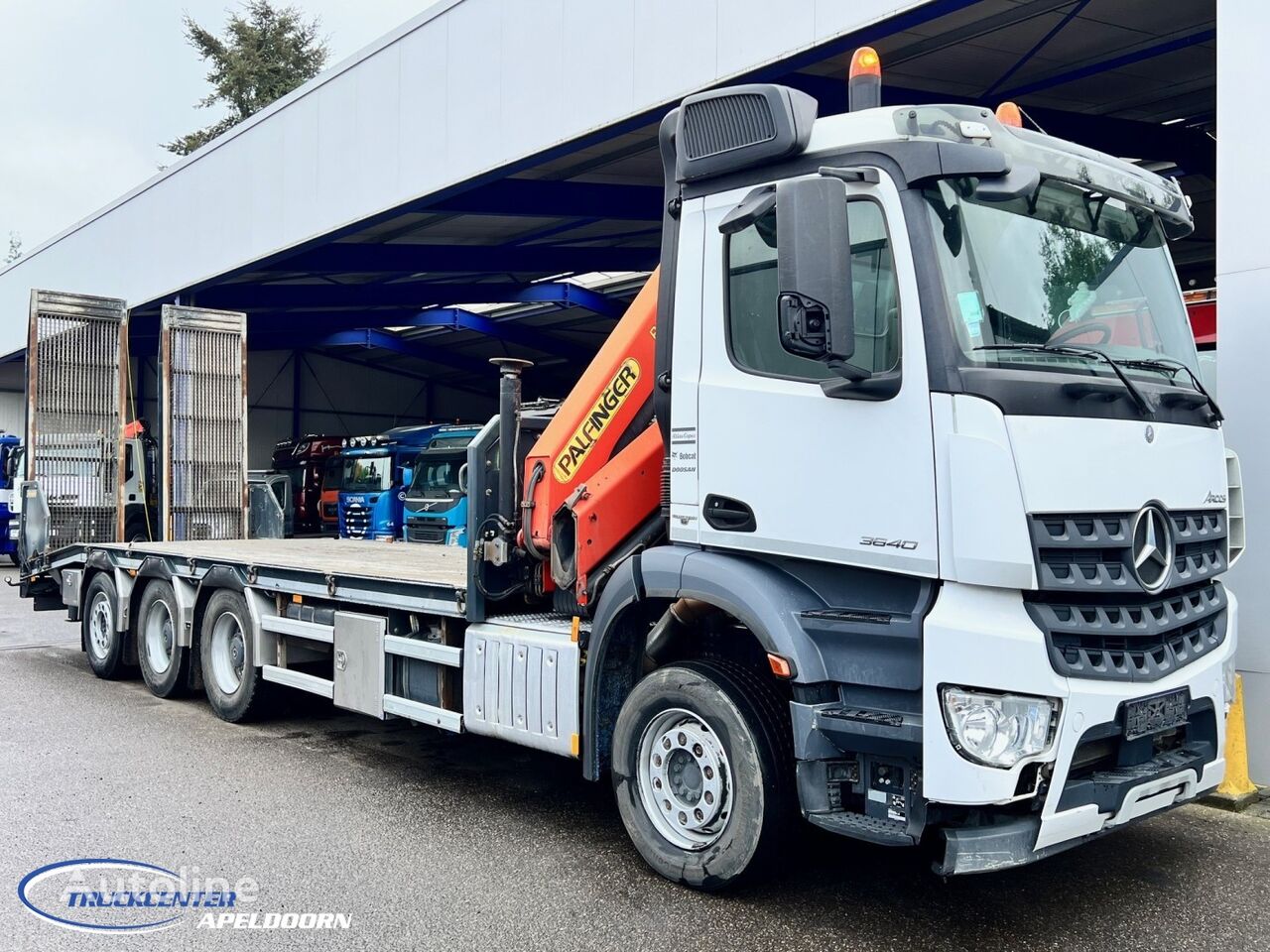 autovežis sunkvežimis Mercedes-Benz Arocs 3640 8x4, Euro 6, Palfinger PK 15500 ('03)