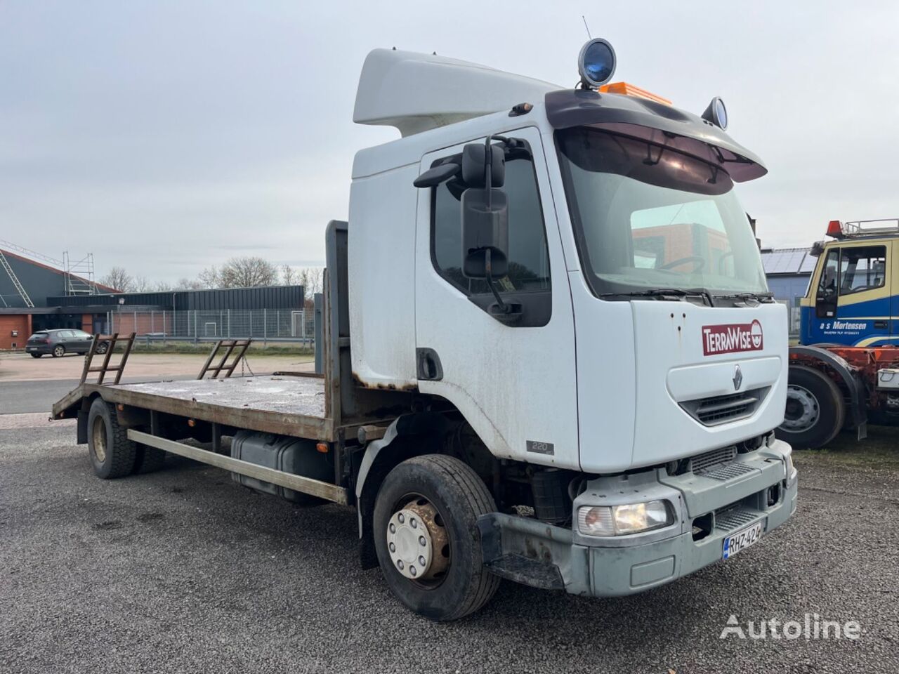 camião porta-automóveis Renault Midlum 220