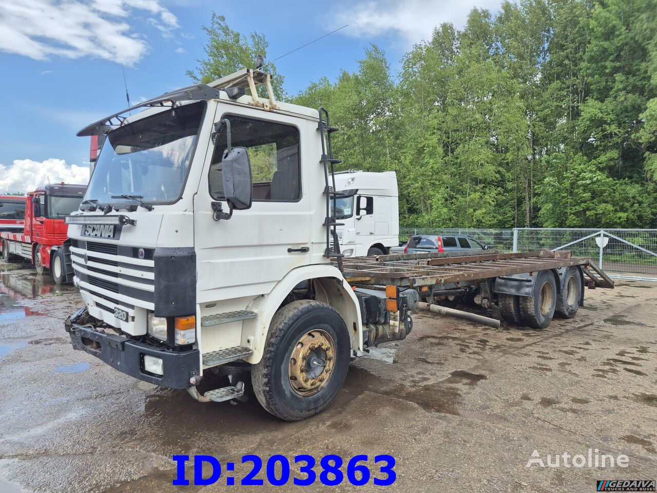 skadad Scania 113 10tyre biltransport