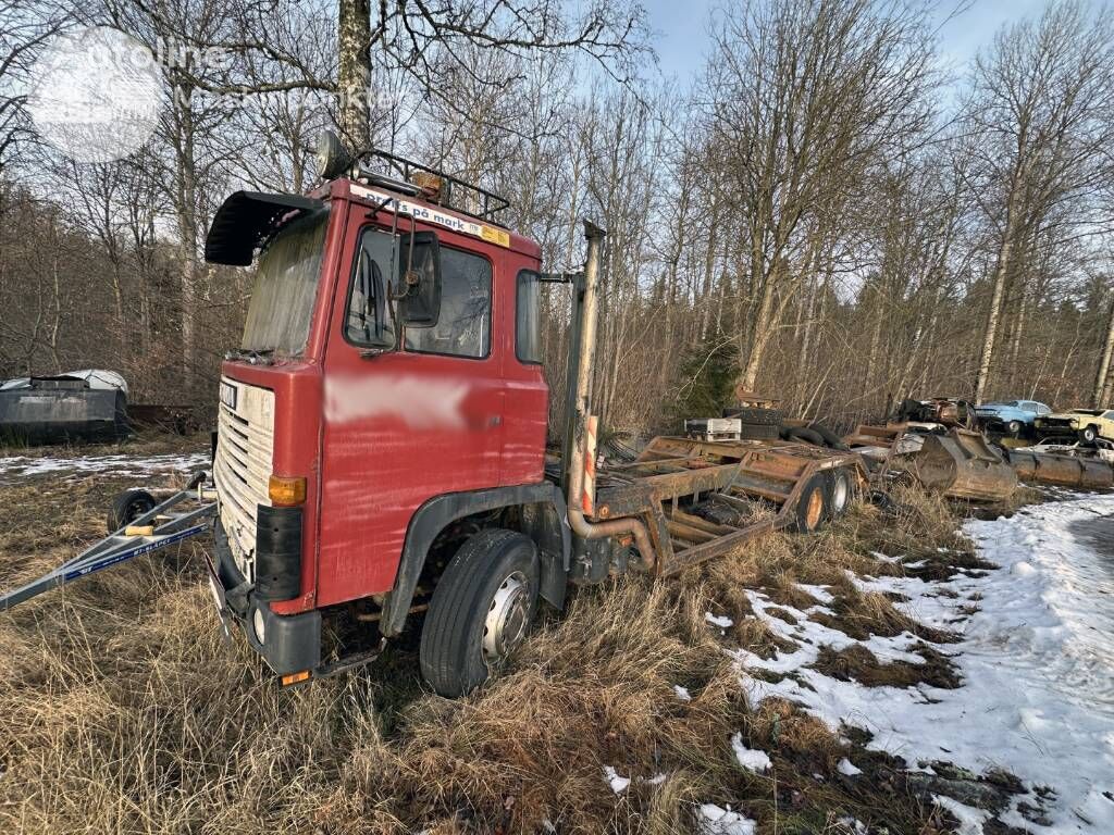 camião porta-automóveis Scania T 141