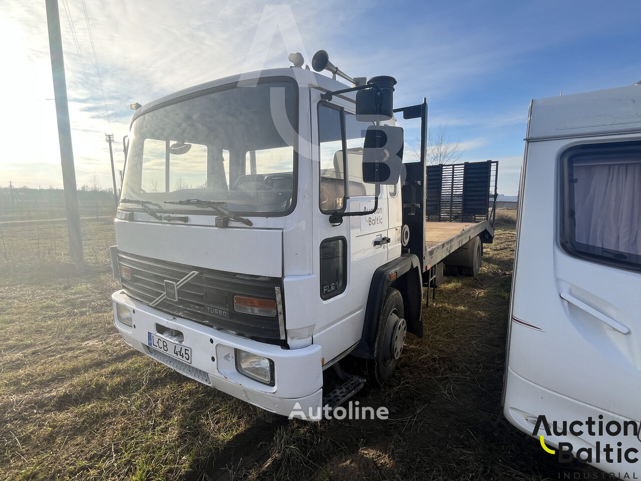 Volvo FL4-6 camión portacoches