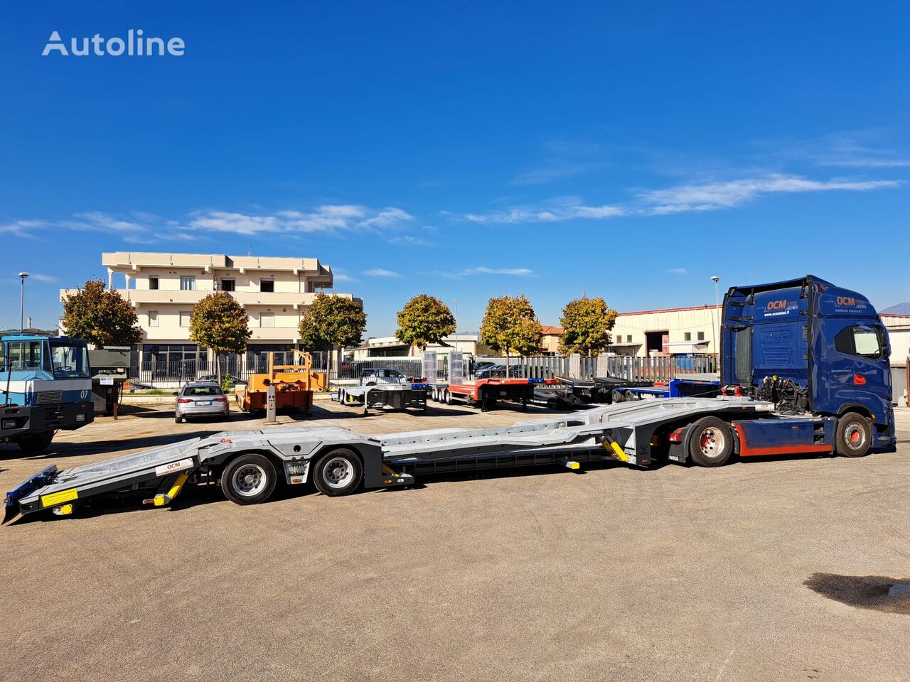 new Bull Trailers TORO SPRINT car transporter semi-trailer