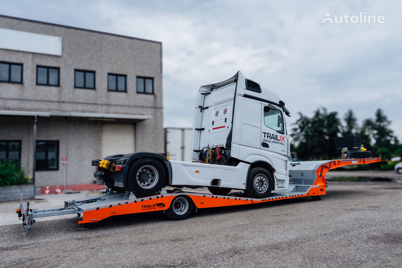 новый полуприцеп автовоз Trailix Semirimorchio Carrellone Per Trasporto Trattori Monoasse