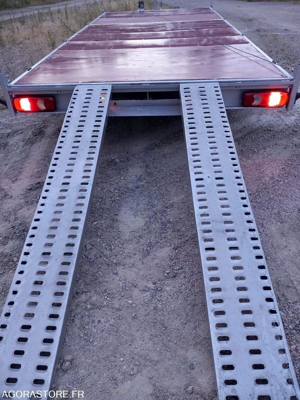 Eduard 3500 KG car transporter trailer