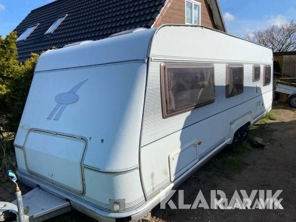 LMC 720 caravan trailer