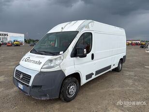 xe van khoang k&iacute;n Fiat Ducato