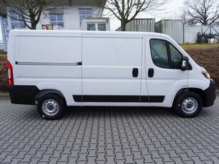 新封闭箱式车 Fiat Ducato 33  140 / 7-Zoll Infotainment-System