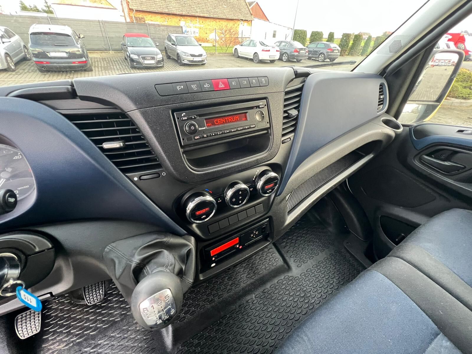IVECO DAILY 60C18 FURGON