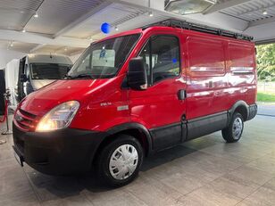 الميكروباصات شاحنة مقفلة IVECO Daily Wohnmobil*Bett*K&uuml;hlschrank*Dachtr&auml;ger*AHK