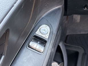 Furgon Mercedes-Benz Vito 114 1.9 CDI na sprzedaż - Obrazek 33 | Autoline PL Furgon Mercedes-Benz Vito 114 1.9 CDI | Obrazek 33 - Autoline