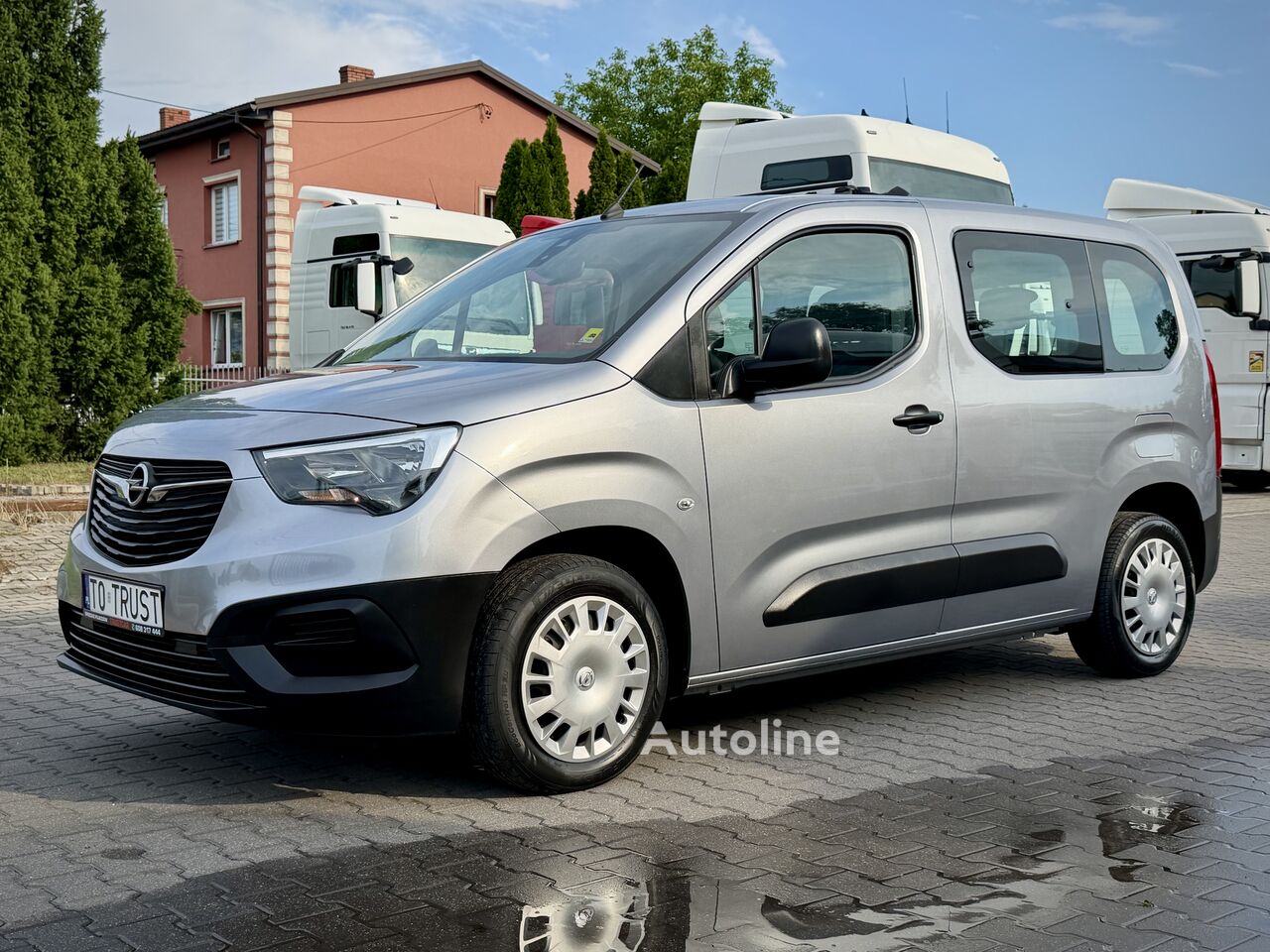 Furgon Opel COMBO 1.2 - Autoline