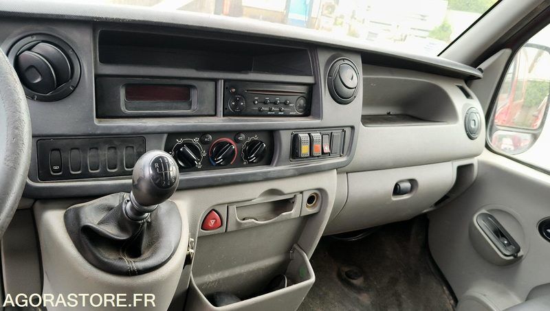 2009 Renault Master-47593308