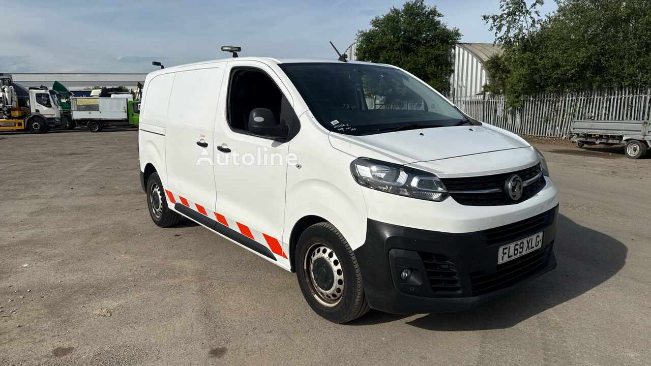 Vauxhall Vivaro 2900 1.5d 100PS Edition cargo van - Autoline