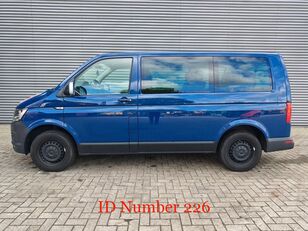 Volkswagen Caravelle 2.0 TDI 8 Persons! furg&oacute;n