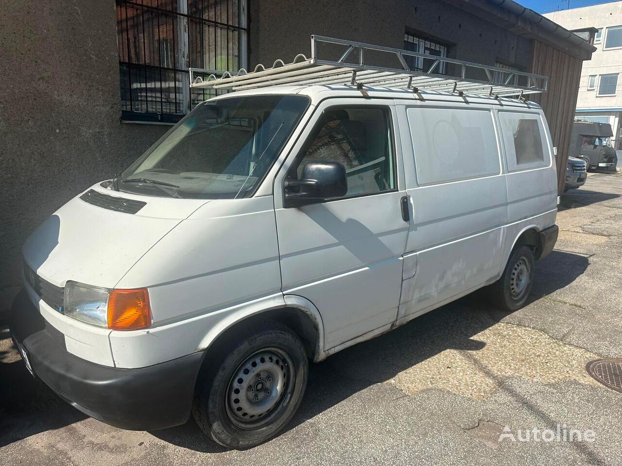 Volkswagen Transporter cargo van - Autoline