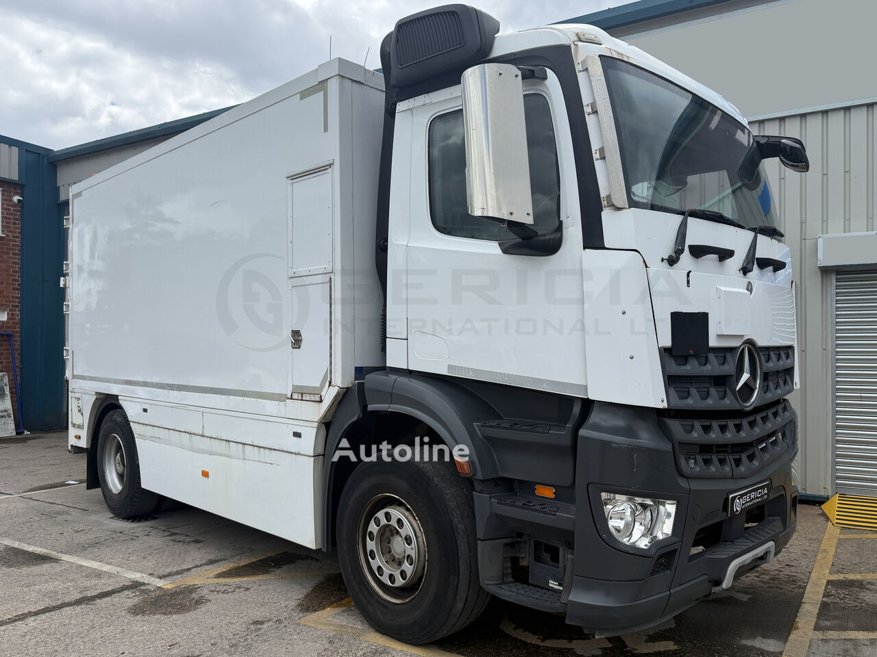 Mercedes-Benz Arocs värdetransport - Autoline