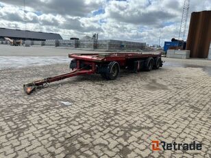 Overførelse hænger Total vægt 24 tons/ Transfer hangs Total weig Fahrgestell Anhänger