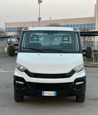 IVECO Daily chassis truck < 3.5t