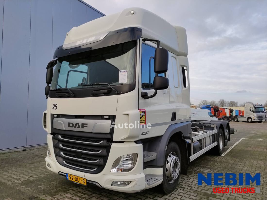 الشاسيه DAF CF410 6x2 ADR/VLG AT - 20" Twist locks