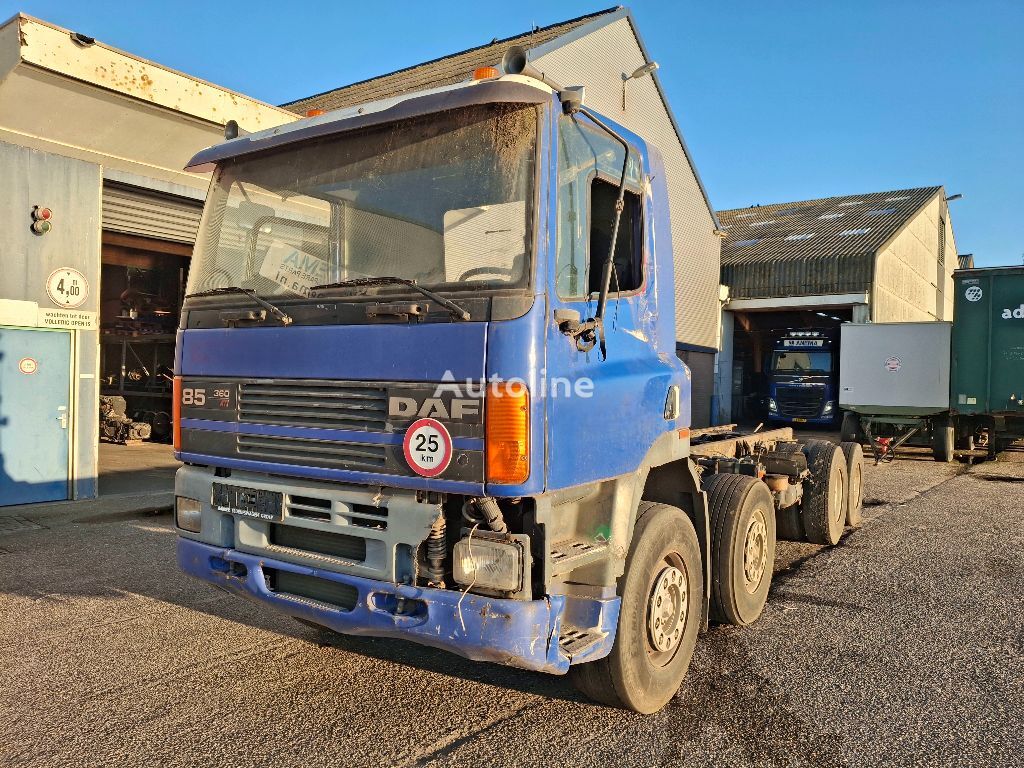 DAF CF85.360 8X4 chassis vrachtwagen